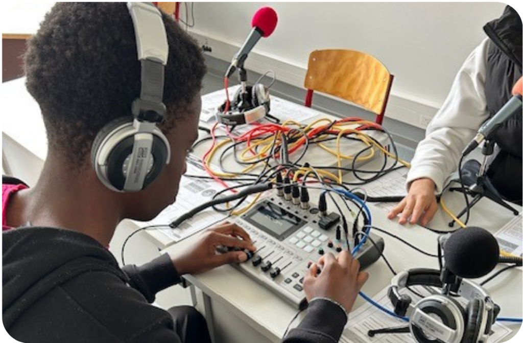 Découvrez Cortex, un programme de création de podcast pour ados sur une thématique scientifique